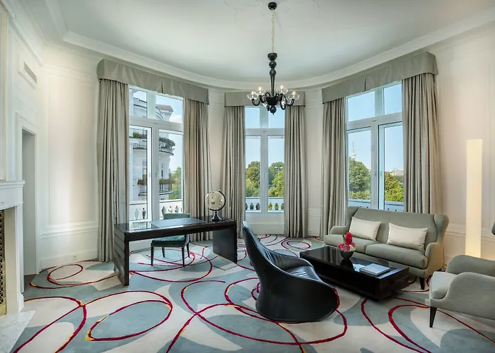 Atlantic Hamburg, Autograph Collection